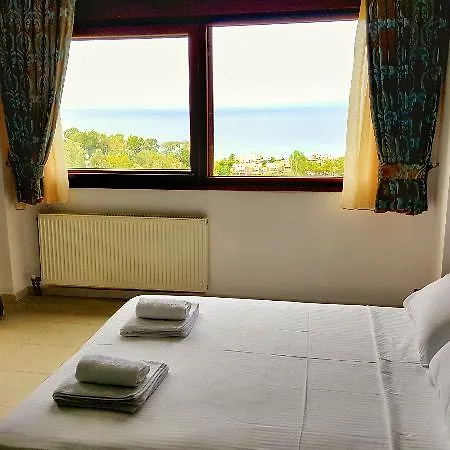 Hotel Bungalow White And Suits