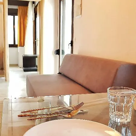 Hotel Bungalow White And Suits 5*