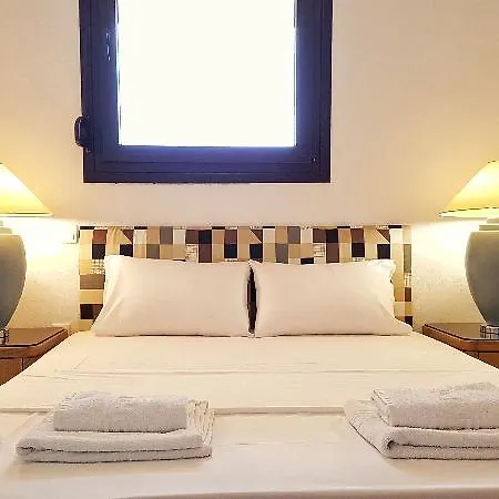 Hotel Bungalow White And Suits