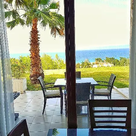 Bungalow White And Suits Chalkidiki