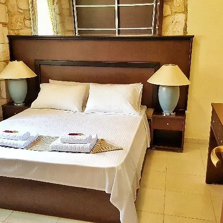 Hotel Bungalow White And Suits 5*