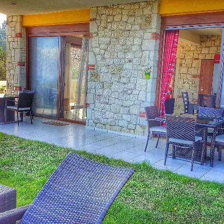 Bungalow White And Suits 5* Chalkidiki